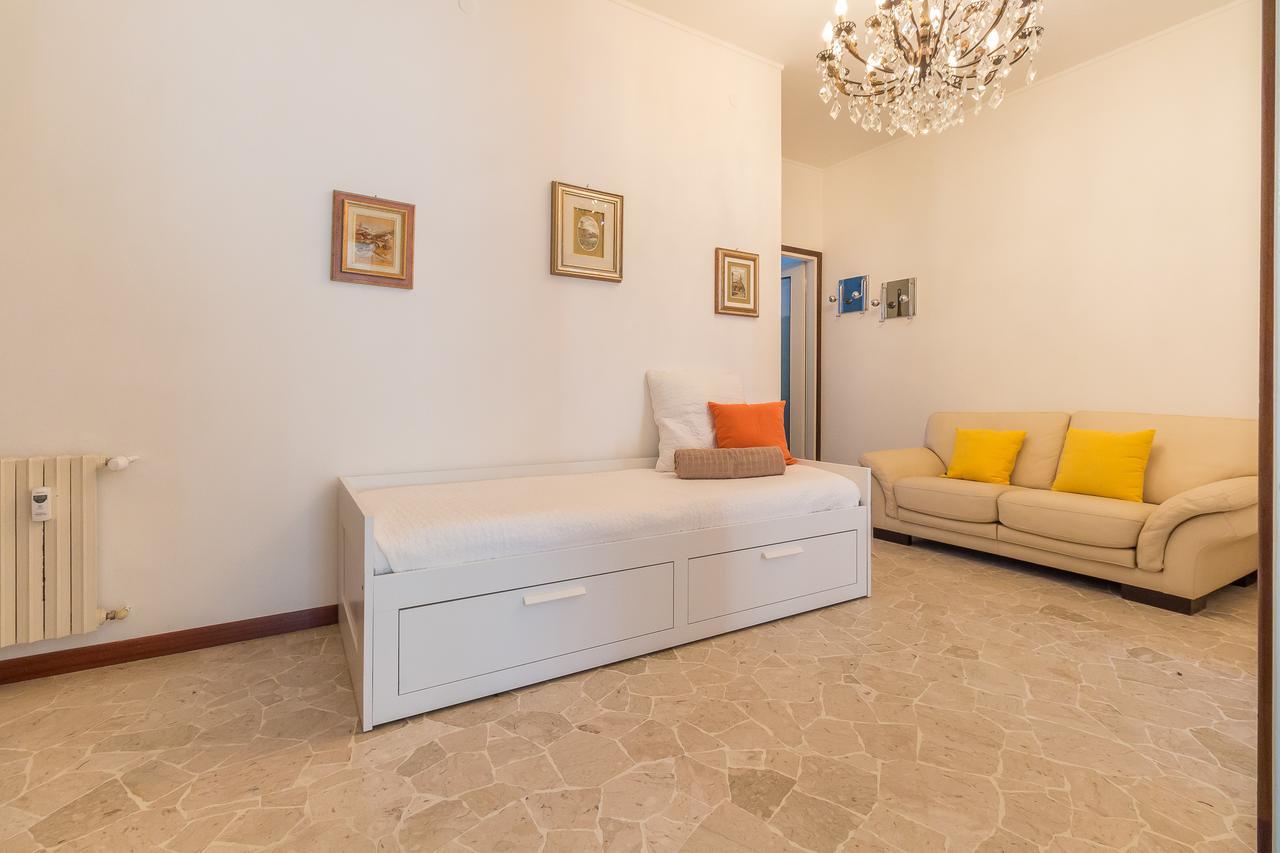 Alessia'S Flat- Sondrio M3 Apartment Milano Ngoại thất bức ảnh
